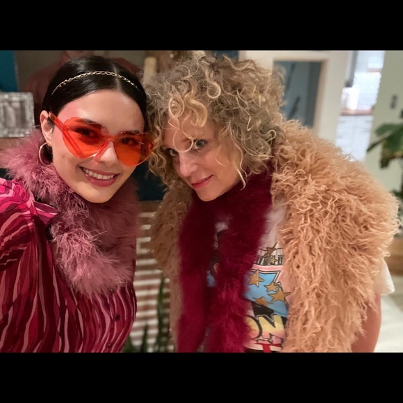 Meet your Posher, Aimee - Picture 1 of 2